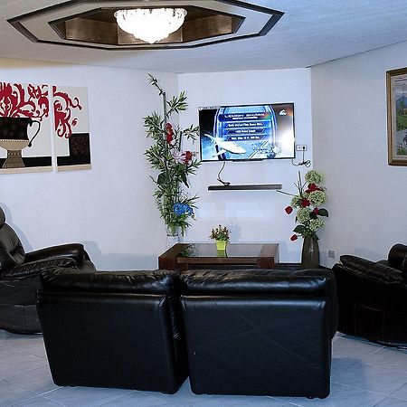 Manila Bay Serviced Apartments エクステリア 写真