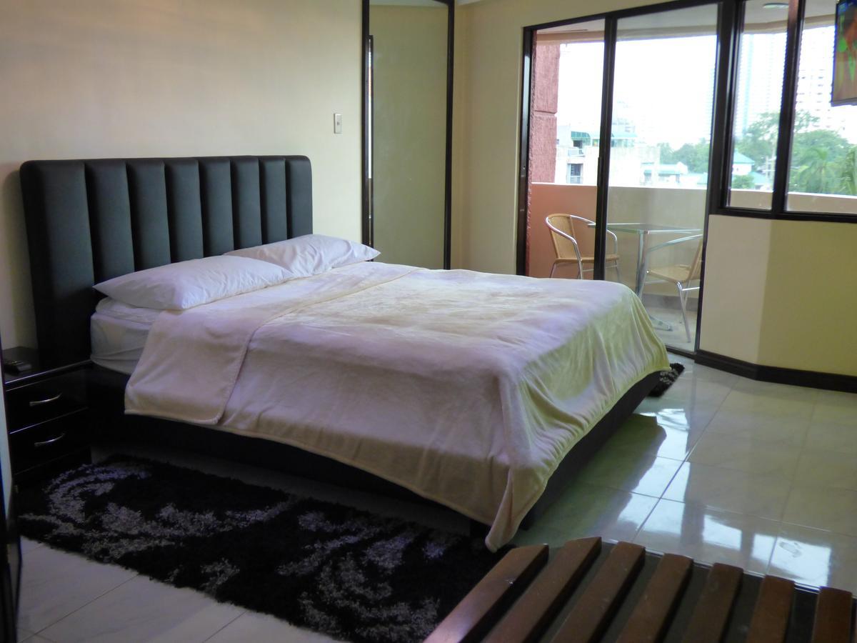 Manila Bay Serviced Apartments エクステリア 写真