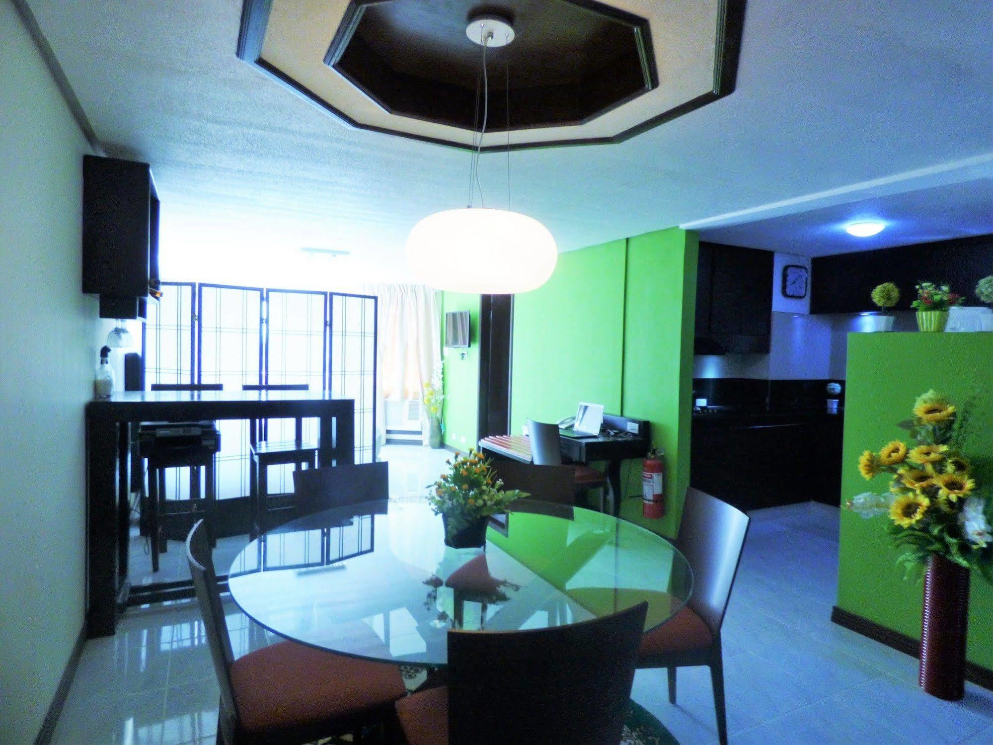 Manila Bay Serviced Apartments エクステリア 写真