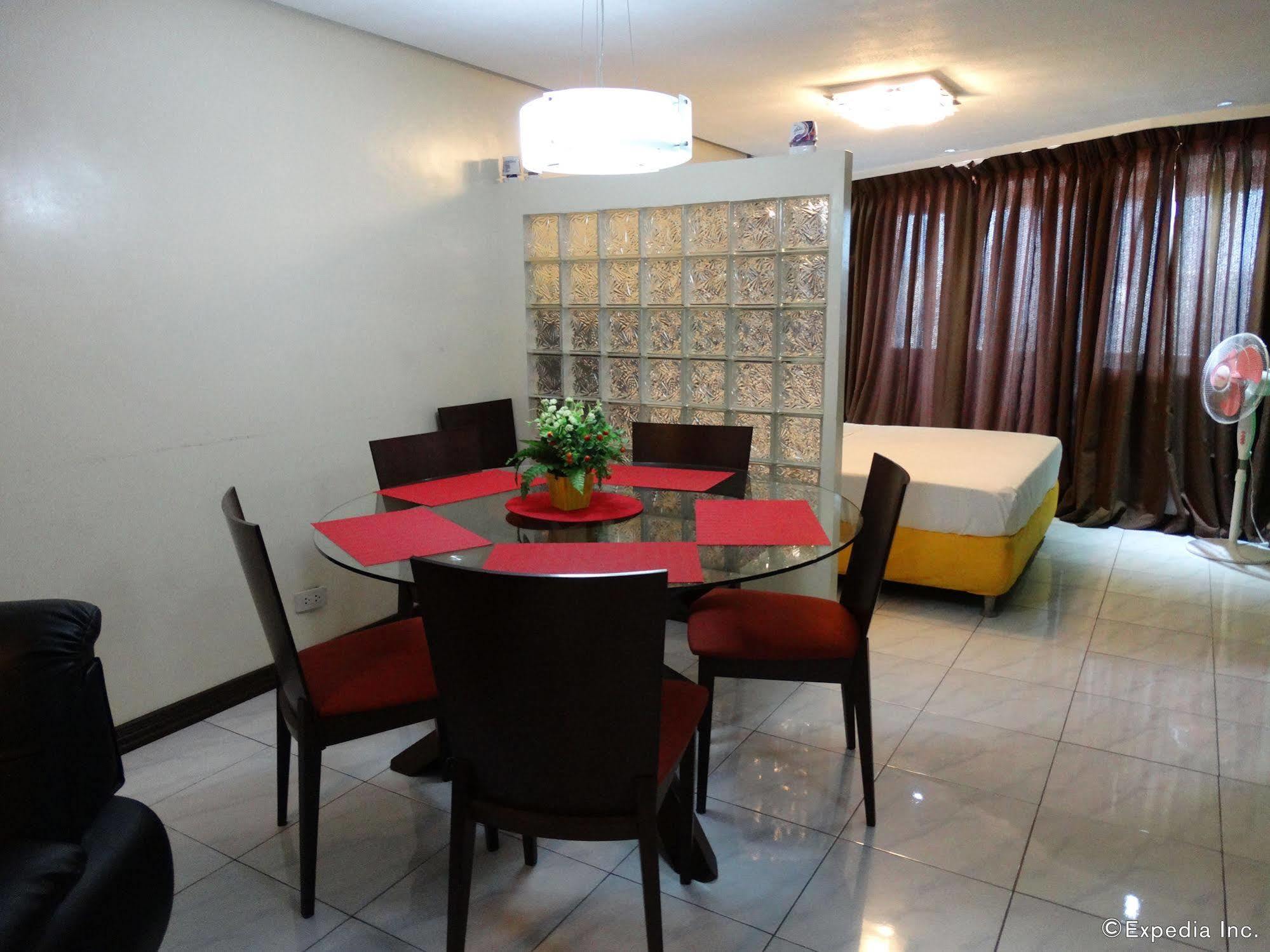 Manila Bay Serviced Apartments エクステリア 写真