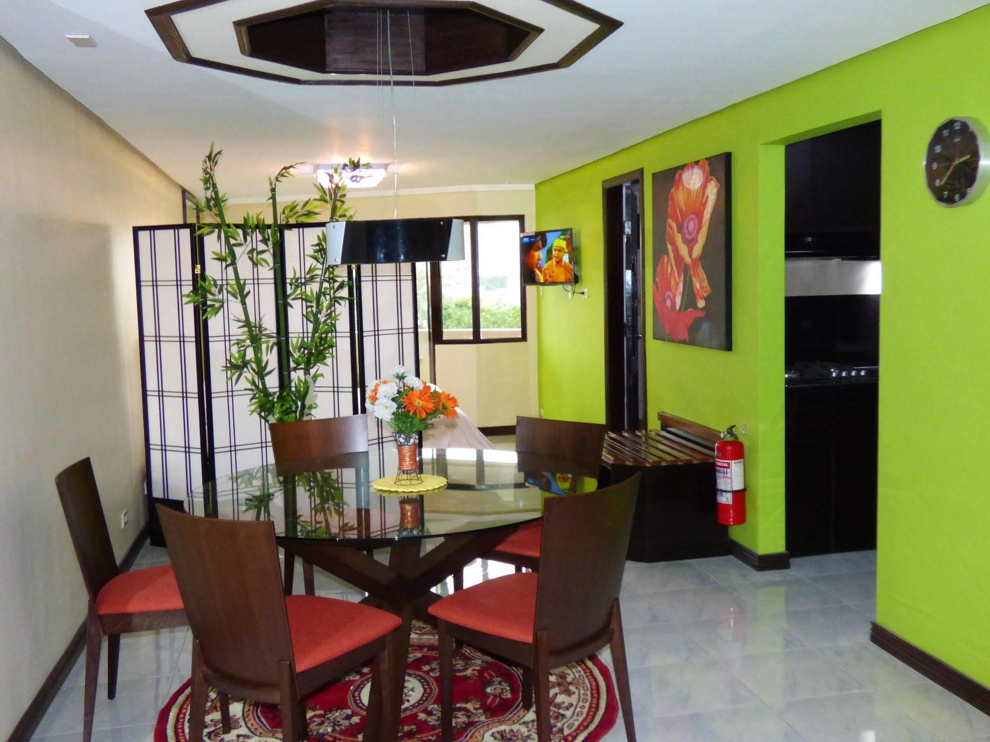 Manila Bay Serviced Apartments エクステリア 写真