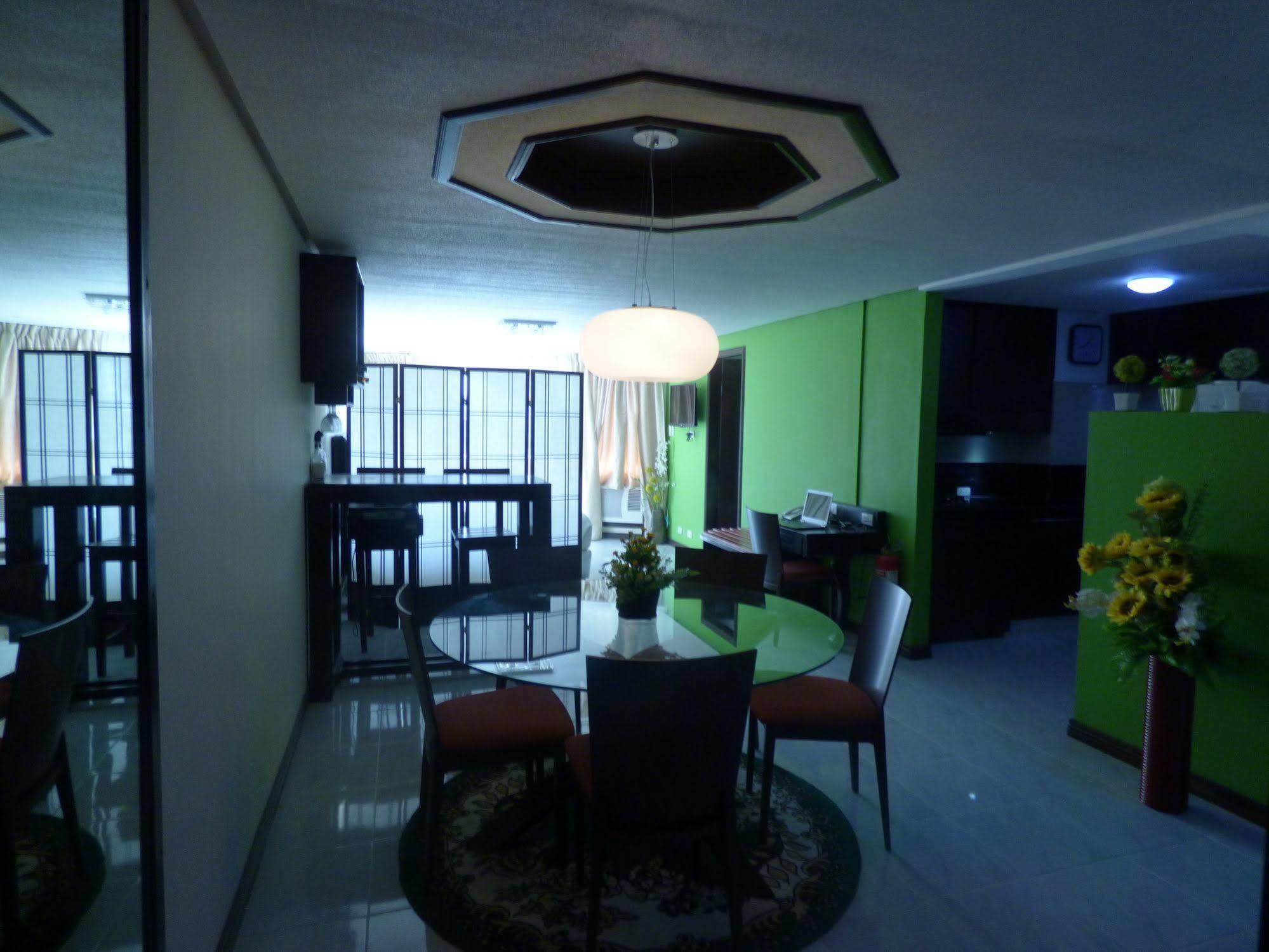 Manila Bay Serviced Apartments エクステリア 写真